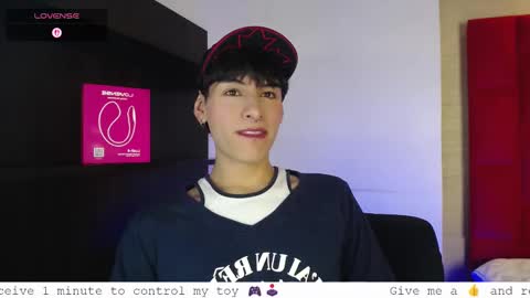 Snapshot of ezra_storm chatting on 09-27-25, 05:12 Juan online show from 09-27-25, 05:12