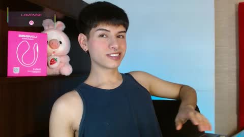 Snapshot of ezra_storm chatting on 11-12-25, 05:08 Juan online show from 11-12-25, 05:08