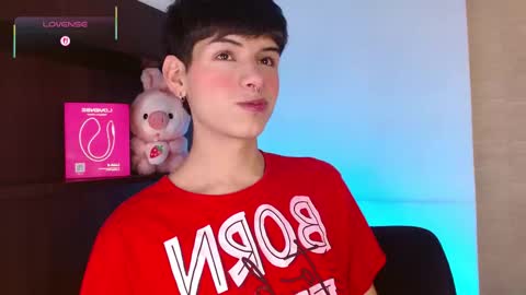 Snapshot of ezra_storm chatting on 11-26-25, 04:57 Juan online show from 11-26-25, 04:57