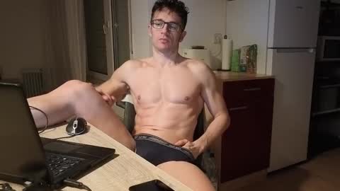 Mick online show from 02-19-25, 10:09