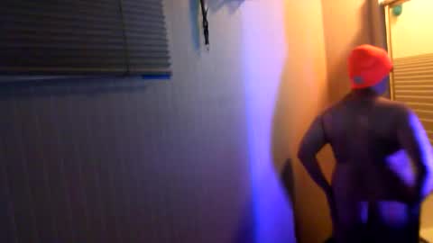 Snapshot of f4rtmaker chatting on 05-31-26, 04:42 f4rtmaker online show from 05-31-26, 04:42