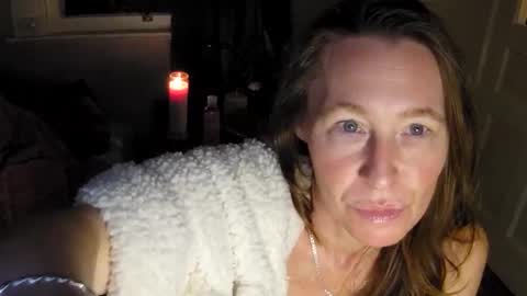 Snapshot of faberini chatting on 12-17-24, 11:49 FabOmobono online show from 12-17-24, 11:49