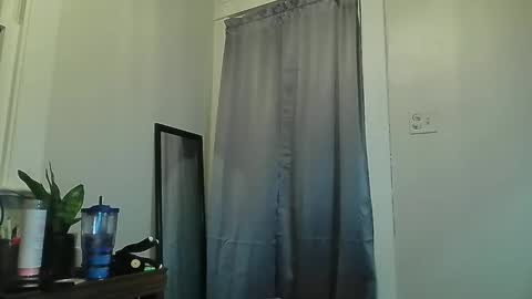 Snapshot of faberini chatting on 01-12-25, 01:21 FabOmobono online show from 01-12-25, 01:21