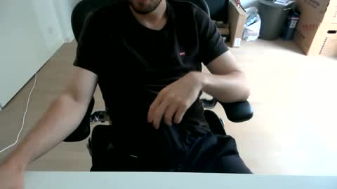 Snapshot of fabian_196 chatting on 06-04-26, 03:07 Call me bitch online show from 06-04-26, 03:07