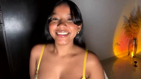 Snapshot of fabianna_laraa chatting on 01-14-26, 04:45 Thianna online show from 01-14-26, 04:45