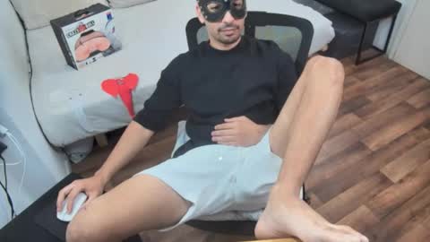 fabiano_hernandes30 online show from 05-12-26, 12:02