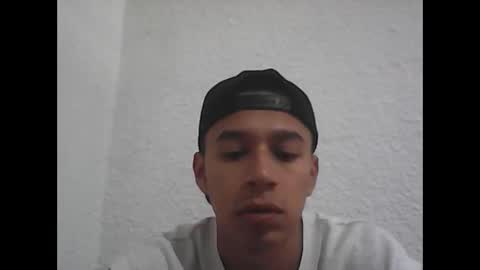 R online show from 05-18-26, 03:07