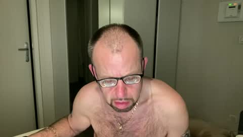 Snapshot of fabiothick chatting on 07-08-26, 01:21 fabiothick online show from 07-08-26, 01:21