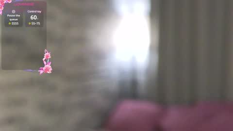 Snapshot of fabulous_rey chatting on 12-25-24, 12:05 Adri online show from 12-25-24, 12:05