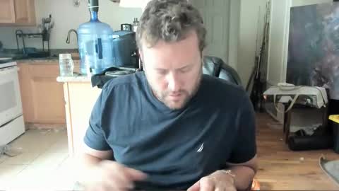 Snapshot of facedaddy chatting on 11-16-25, 04:56 Hungwun online show from 11-16-25, 04:56