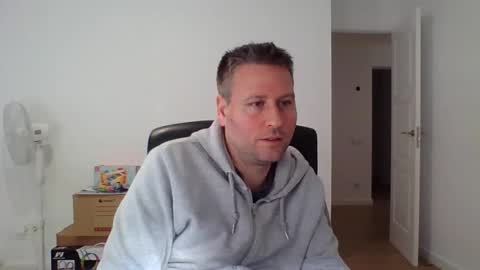 Snapshot of faer_087 chatting on 11-12-25, 09:53 faer_087 online show from 11-12-25, 09:53