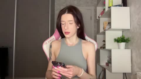 Bloom  online show from 04-01-26, 03:20