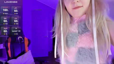 fairy_casey online show from 11-25-25, 07:14