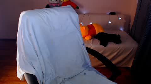 Elli  online show from 01-18-25, 02:23