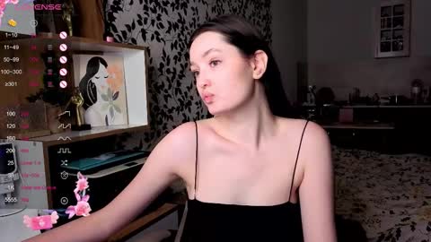 Snapshot of fairy_m00n_ chatting on 02-17-26, 07:09 Fairy m00n online show from 02-17-26, 07:09