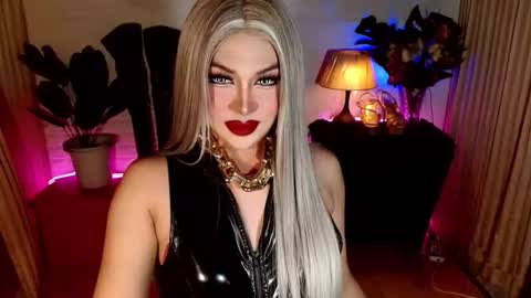 Snapshot of fairycockxxx chatting on 10-27-25, 07:45 CLAUDIA VALVALERA online show from 10-27-25, 07:45