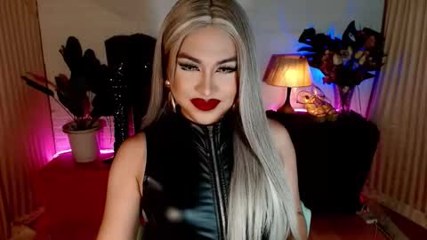 Snapshot of fairycockxxx chatting on 11-04-25, 08:24 CLAUDIA VALVALERA online show from 11-04-25, 08:24