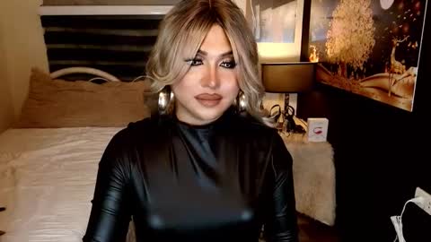 Snapshot of fairycockxxx chatting on 02-06-26, 11:02 CLAUDIA VALVALERA online show from 02-06-26, 11:02