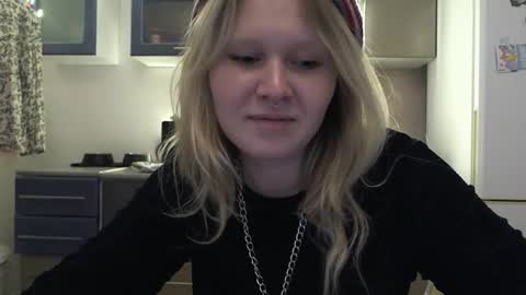 Arisha online show from 10-18-25, 03:13