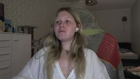 Arisha online show from 10-21-25, 05:24