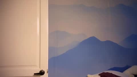 Ilona online show from 10-27-25, 07:23