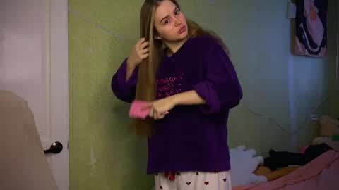 Ilona online show from 04-16-26, 06:47