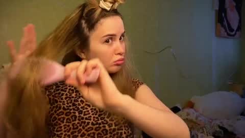 Snapshot of fairyilona chatting on 05-30-26, 08:11 Ilona online show from 05-30-26, 08:11