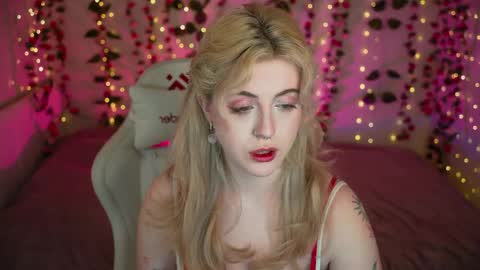 Snapshot of fairyvi chatting on 04-01-26, 03:20 Vi online show from 04-01-26, 03:20