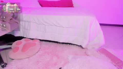 Snapshot of fairyyy1 chatting on 12-09-24, 04:34 Sara REMEMBER TO LEAVE A THUMB UP online show from 12-09-24, 04:34