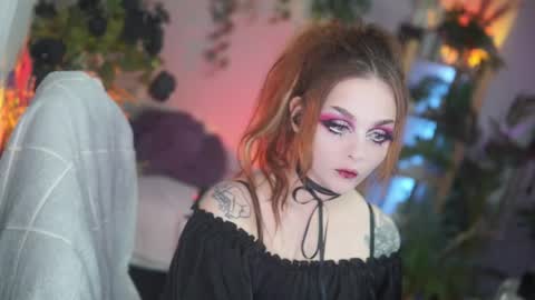 Snapshot of faith_chan chatting on 10-20-25, 01:17 faith_chan online show from 10-20-25, 01:17