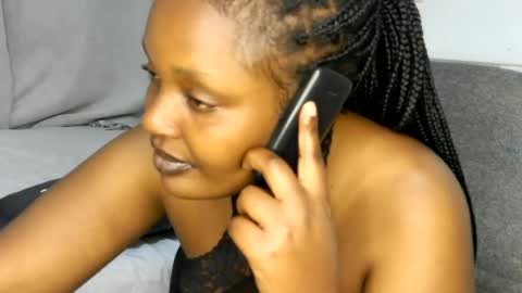 Snapshot of faithokoyo480 chatting on 07-07-26, 07:45 raysa4421 online show from 07-07-26, 07:45