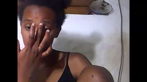 falielyse online show from 10-27-25, 08:40