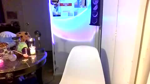 fallen_jezabel online show from 10-22-25, 09:09