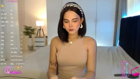 Snapshot of fallfromabove chatting on 12-16-25, 11:32 Belly Conklin online show from 12-16-25, 11:32