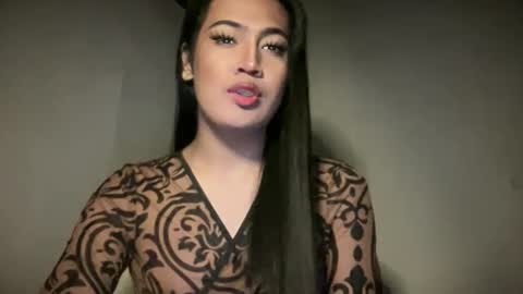 Snapshot of fallon_empress chatting on 11-19-25, 12:21 callmecindy online show from 11-19-25, 12:21