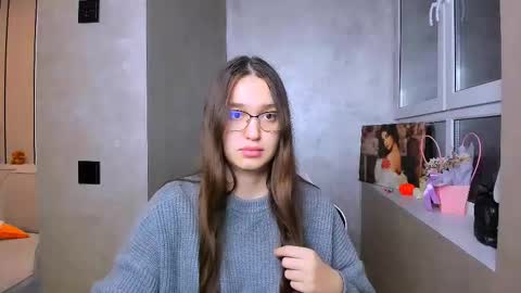 Snapshot of fancy_bunny chatting on 03-06-26, 02:57 fancy bunny online show from 03-06-26, 02:57