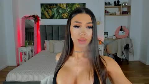 Jennifer online show from 10-12-25, 07:13