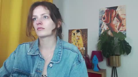 Nadine online show from 09-10-25, 04:34