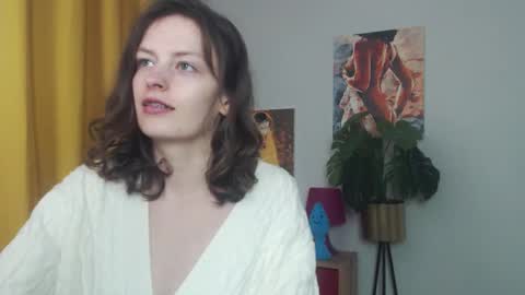 Nadine online show from 10-13-25, 04:34