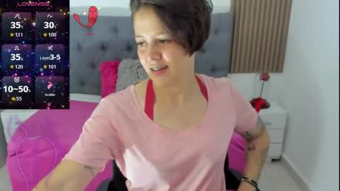 Snapshot of fanny_18 chatting on 05-26-26, 07:32 FANNY online show from 05-26-26, 07:32