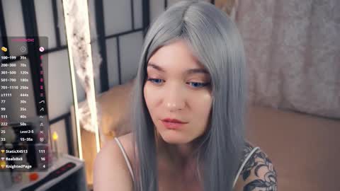 Adele online show from 10-31-25, 09:49