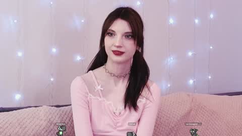 Kim online show from 01-11-25, 07:16