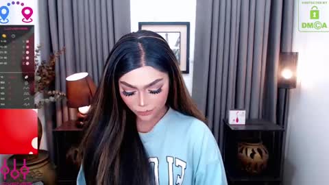 Snapshot of fantacyoflove chatting on 01-03-25, 11:01 YASI online show from 01-03-25, 11:01