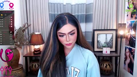 Snapshot of fantacyoflove chatting on 02-26-25, 09:05 YASI online show from 02-26-25, 09:05