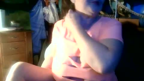 Snapshot of fantasymaid49 chatting on 01-19-25, 04:44 fantasymaid49 online show from 01-19-25, 04:44