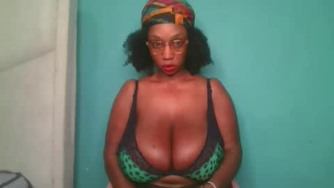 Fantasy melons online show from 11-21-25, 08:46