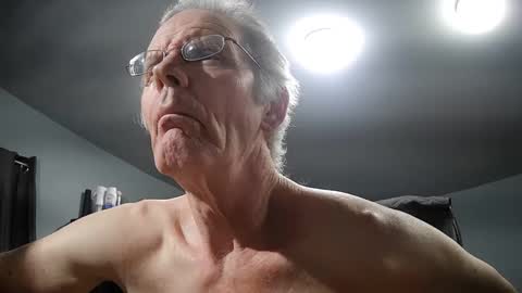 fantasyresort online show from 12-31-24, 04:16