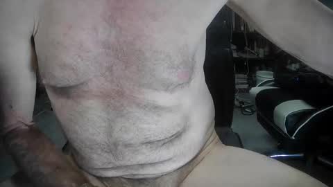 fantasyresort online show from 10-16-25, 03:18