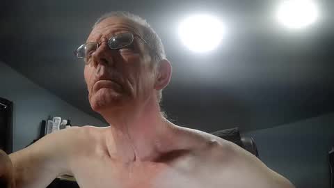 fantasyresort online show from 10-23-25, 03:06