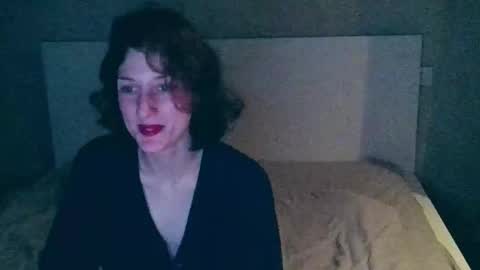 Kira online show from 10-08-25, 10:07